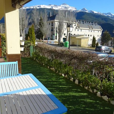 Vista Collarada Apartment Villanúa Екстериор снимка